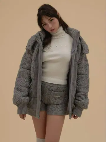 Mary knit pants andmary gray