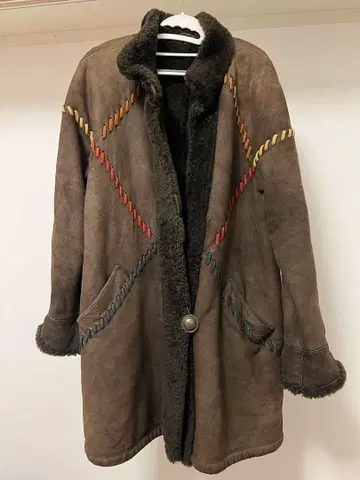 Revillon 자수 스웨이드 코트