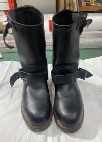 RED WING 블랙 가죽 엔지니어 부츠