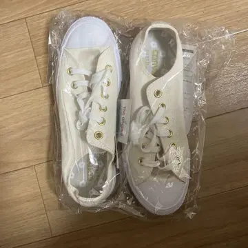 CONVERSE 화이트 스니커즈