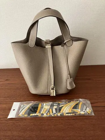 렌느 RENNES 이마이 백 천연 가죽 큐브 백 그레이지