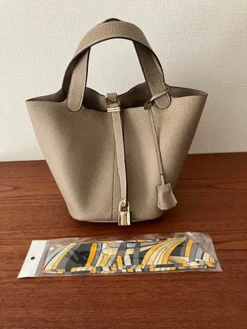 렌느 RENNES 이마이 백 천연 가죽 큐브 백 그레이지