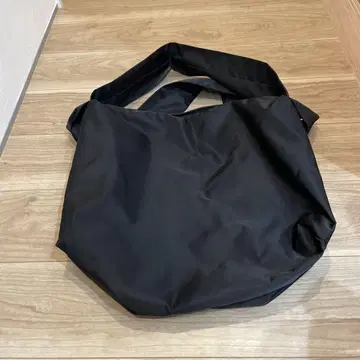 블랙 숄더백
