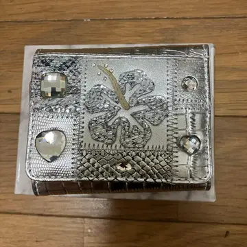 실버 꽃무늬 멀티 컬러 3단 폴더형 지갑