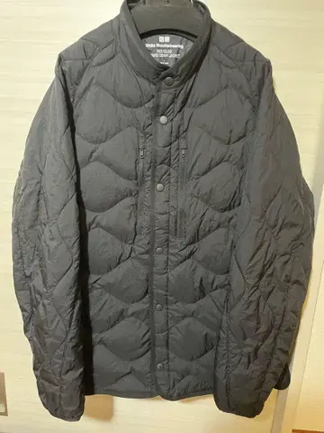 유니클로 화이트 마운티니어링 하이브리드 다운 자켓 L