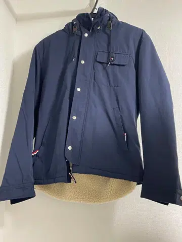 네이비 마운틴 후드티 후드 부착