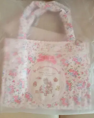 마론 크림 토트 백 마론 크림의 패션쇼 산리오