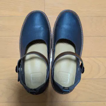 Belle & Sofa 야사시이 신발 공방 네이비 24.5cm
