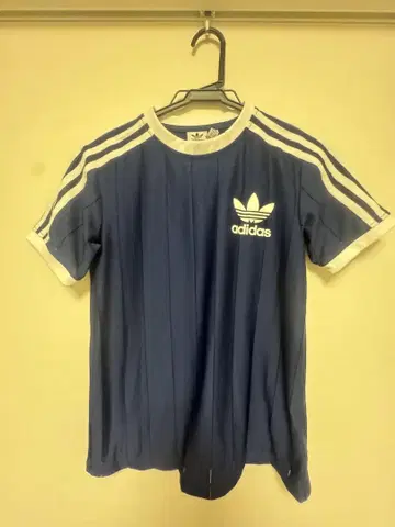 adidas 네이비 반팔 T셔츠