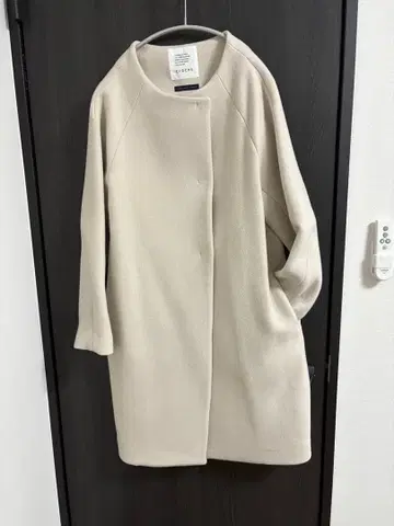 CLOCHE 노카라 울 코트