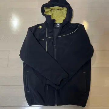 DESCENTE 후드 부착 저지 DBX-26608 L