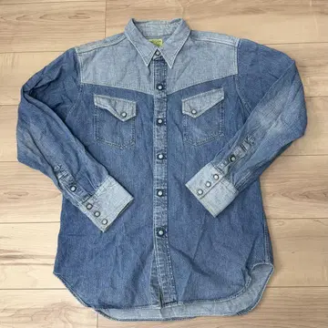 [ M 사이즈 ] 슈가케인 데님 웨스턴 셔츠 라이트 블루 새상품급 중고