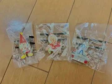 디즈니 크리스마스 핀 배지