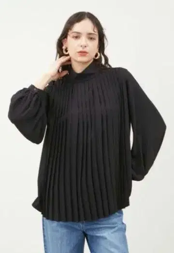 미라 오웬 플리츠 블라우스
