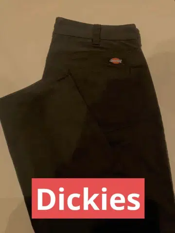 [정품] Dickies 블랙 치노 팬츠 백 포켓 부착