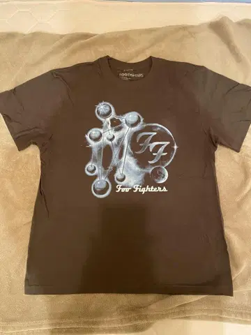 Foo Fighters 투어 T셔츠 L 사이즈