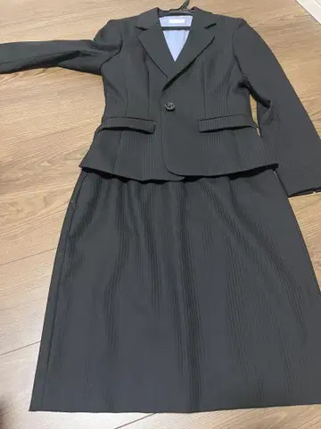 블랙스커트 수트