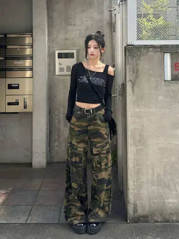 TRIFLE 밀리터리 포켓 카모플라주 데님 팬츠