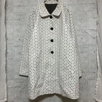 카프 스킨 코트 꽃무늬 화이트