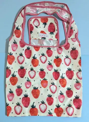 [ 익명 배송 ] 러브러리 바이 페이 스트로베리 도트 메쉬 에코백