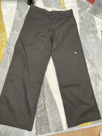 Dickies 루즈핏 다크 브라운 팬츠
