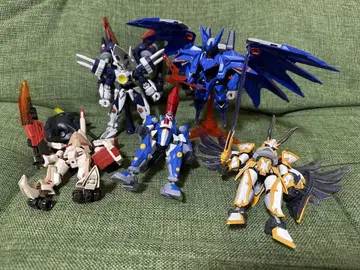 안 팔림 - [ LBX ] 골판지 전기 프라모델 묶음 판매