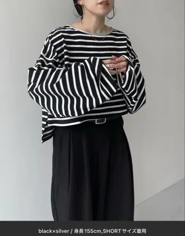 wee9s 보더 숏 기장 T셔츠