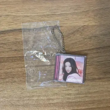 ILLIT 원희 WONHEE 가챠가챠