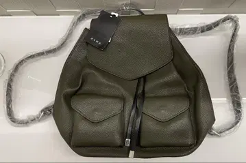 ZARA 올리브 그린 백팩