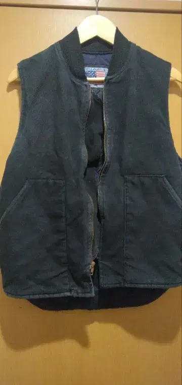 SNAP WEAR 블랙 다운 베스트