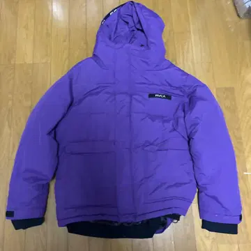 RVCA 퍼플 다운 자켓 후드 부착