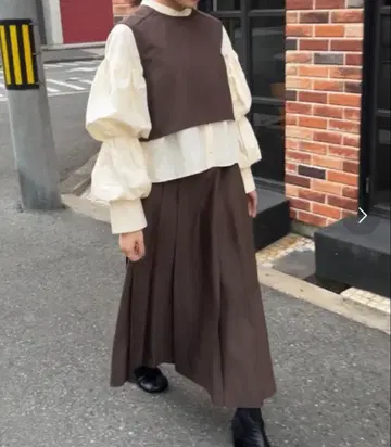 [ 새상품급 미사용 ] KBF 셋업 스커트 베스트