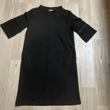 PART 2 블랙 무릎 기장 원피스 L