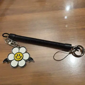 ENHYPEN wiggle wiggle 키링 꽃 콜라보 완판 레어