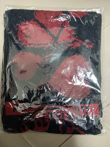 Acid Black Cherry 머플러 타월