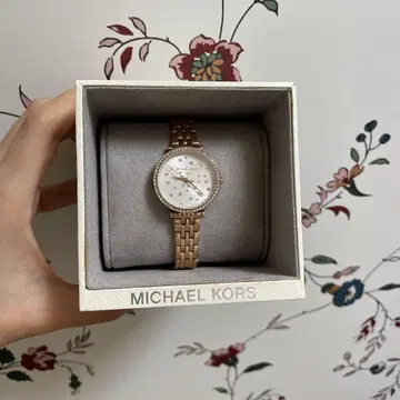 MICHAEL KORS 핑크 골드 아날로그 시계