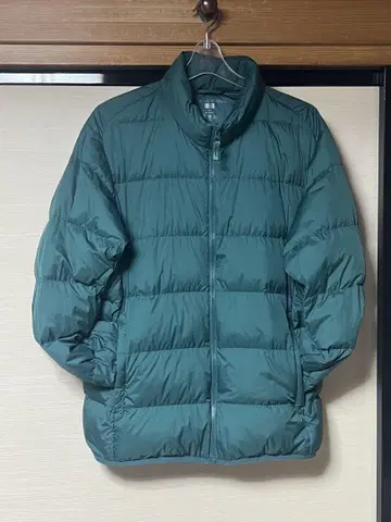 유니클로 울트라 라이트 다운 그린 다운 자켓 L 사이즈