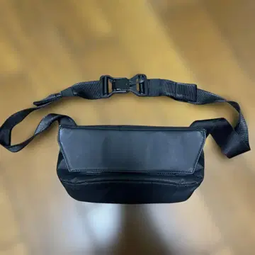 Modern Dayfarer Active Sling
