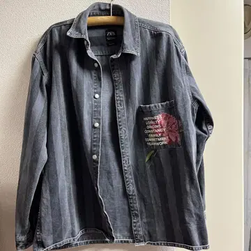 ZARA 릴랙스핏 데님 자켓 그레이 스트라이프 패턴