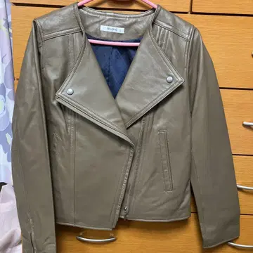 브라운 라이더 자켓 숏 기장
