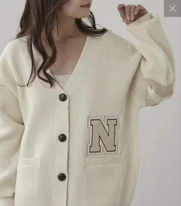 NICE CLAUP N 와펜 양 골지 가디건