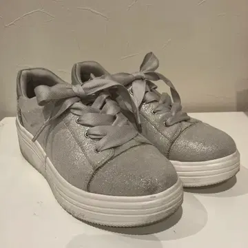 unReef 레이스업 스니커즈 ( 실버 ) 24cm