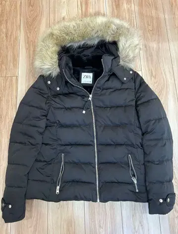 ZARA 자라 다운 자켓 퍼 포함 블랙