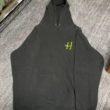 HUF 블랙 후드티