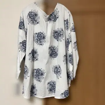 퓨어세신 자수 티셔츠