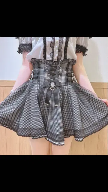 리즈리사 레이스업 코르셋풍 치마바지 블랙