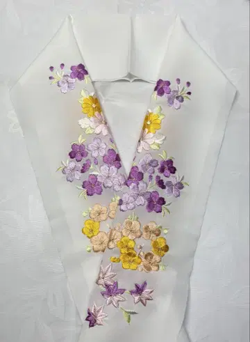 a-775 장식용 깃 자수 후리소데 성인식 사계절채색