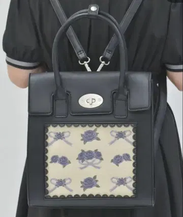 axes femme 로즈 x 리본 자수 백팩