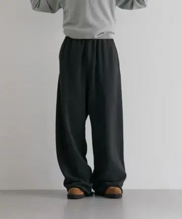 ENTIRE STUDIOS Full sweatpant soot XXS