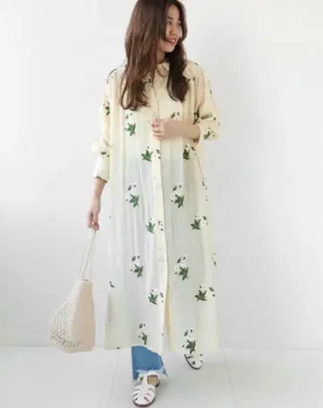 [ 새상품급 ] 저널 스탠다드 플라워 자수 턱 원피스